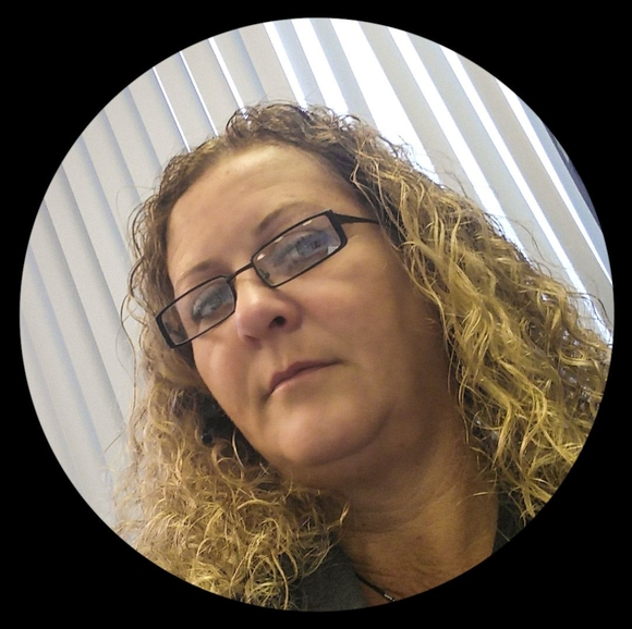 Poshmark profile picture for @priors